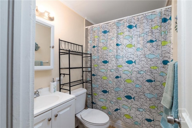 717 W 46th St, Savannah, GA 31405 - full bath with vanity, toilet, and a shower with shower curtain