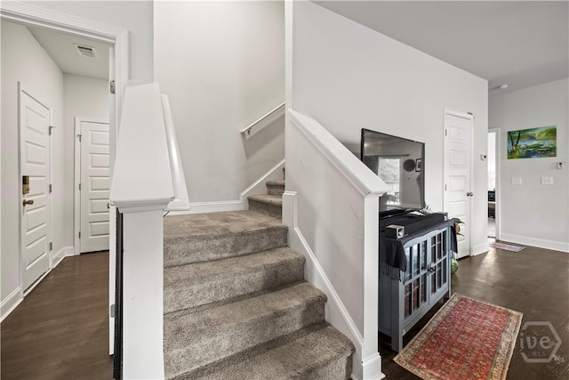40 Saddlebrush Rd, Ellabell, GA 31308 - stairs featuring wood finished floors and baseboards