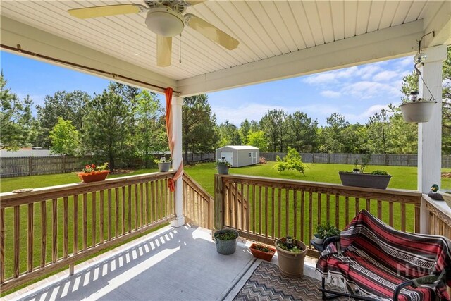 40 Saddlebrush Rd, Ellabell, GA 31308 - view of patio / terrace featuring a ceiling fan
