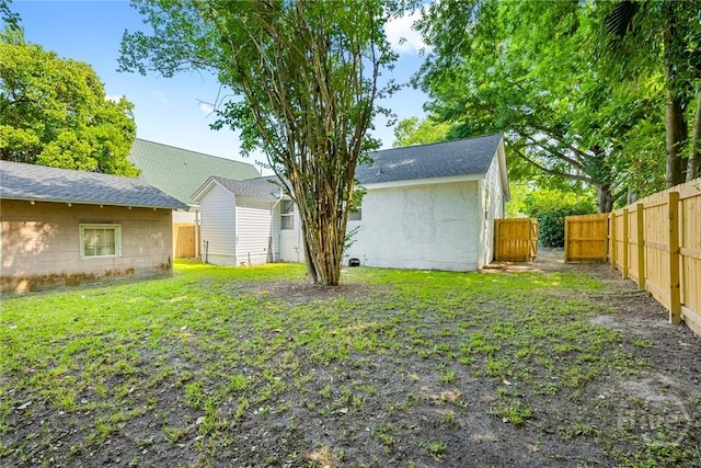 1825 Lloyd St, Savannah, GA 31405 - view of yard