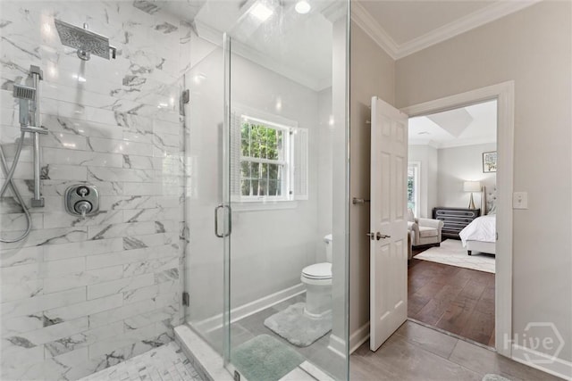 2 Dalry Ln, Savannah, GA 31419 - full bath featuring a marble finish shower, ensuite bath, crown molding, toilet, and baseboards