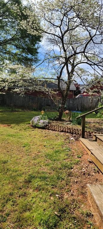 3764 Lochview Dr, Loganville, GA 30052 - view of yard