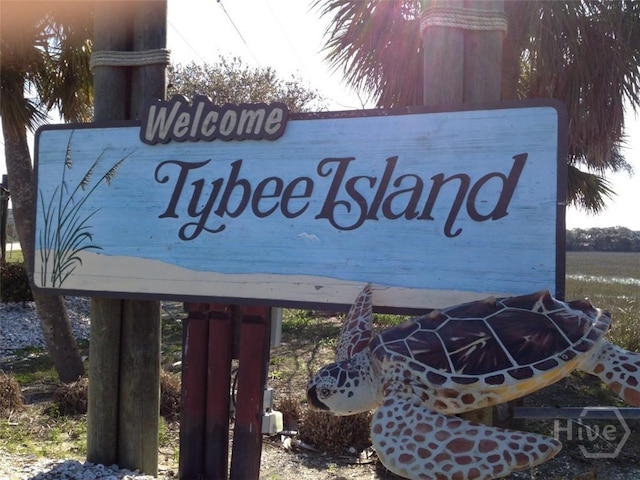 18 Silver Ave Unit 4, Tybee Island, GA 31328 - view of community / neighborhood sign