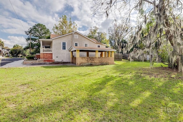 1023 W 37th St, Savannah, GA 31415 - view of side of home with stucco siding