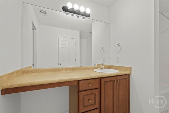 315 S Bridgeport Dr, Statesboro, GA 30461 - bathroom with vanity