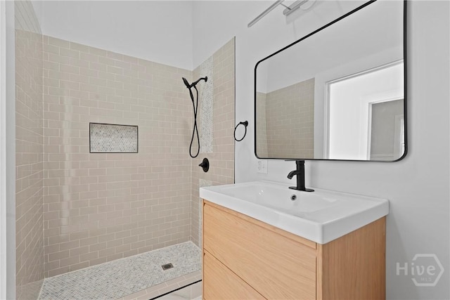 710 W 36th St, Savannah, GA 31415 - full bathroom featuring a tile shower and vanity