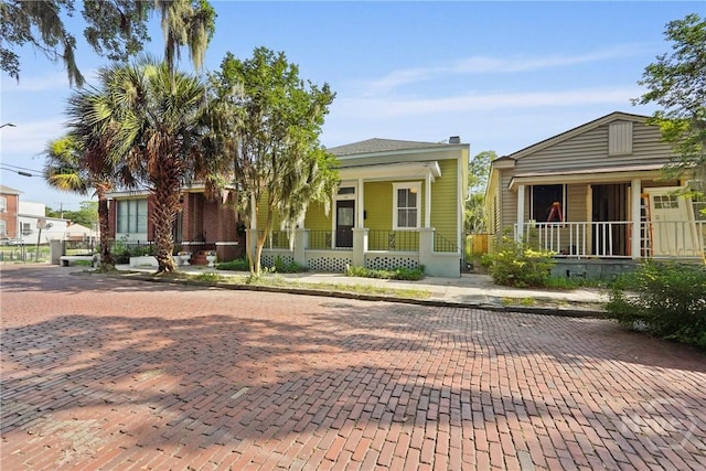 710 W 36th St, Savannah, GA 31415 - view of front of house with covered porch