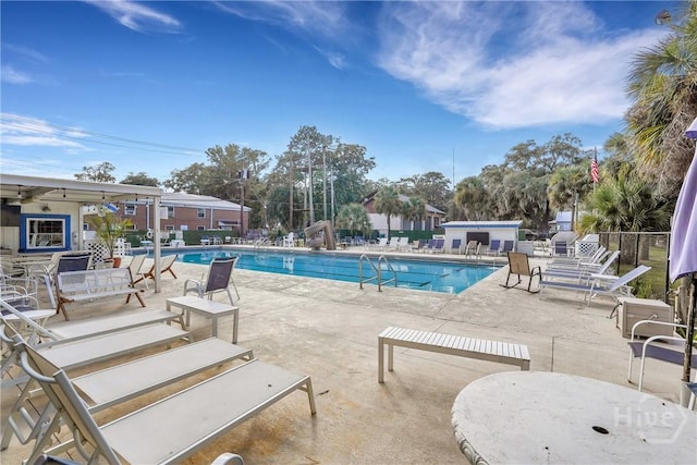 145 Cardinal Rd, Savannah, GA 31406 - community pool with a patio area