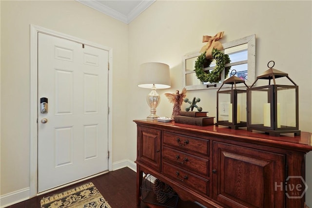 20 Oakcrest Ct, Savannah, GA 31405 - entrance foyer featuring crown molding, baseboards, and dark wood-type flooring