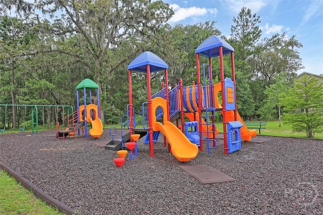 194 Calm Oaks Cir, Savannah, GA 31419 - view of communal playground