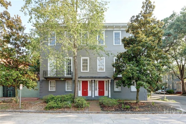 123 W Park Ave Unit 2, Savannah, GA 31401 - view of front of home