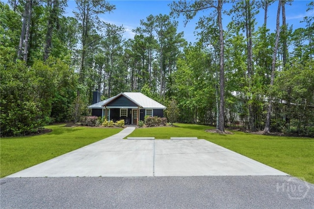 152 Covey Rise Pl, Midway, GA 31320 - view of front facade featuring a front yard