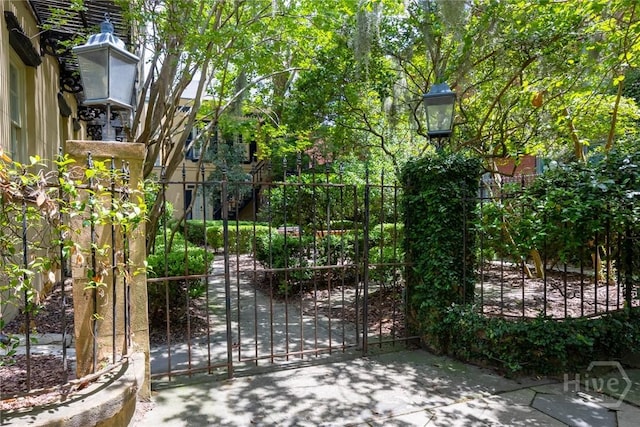 312 E Liberty St, Savannah, GA 31401 - photo 30