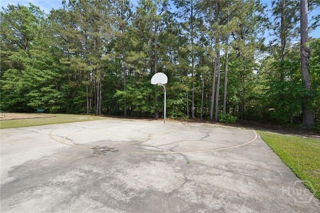 301 Morgan Pines Dr, Pooler, GA 31322 - view of sport court with community basketball court and a yard
