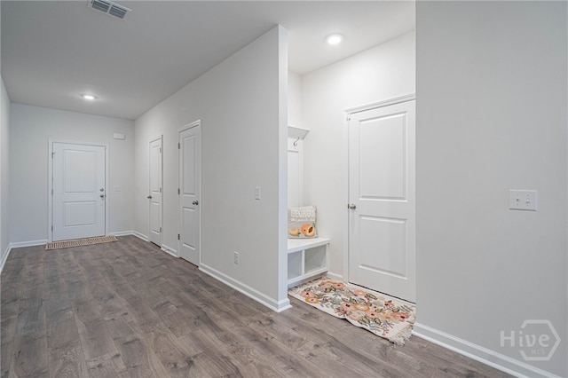 147 Congo Ct, Pooler, GA 31322 - hallway featuring dark wood-style flooring, baseboards, and recessed lighting