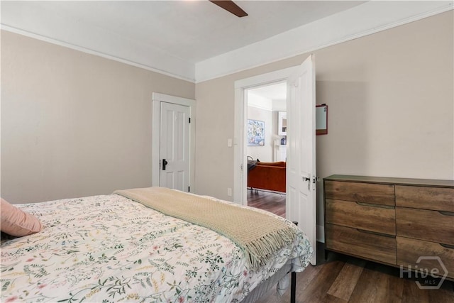 2301 Alaska St, Savannah, GA 31404 - bedroom with dark wood finished floors and a ceiling fan