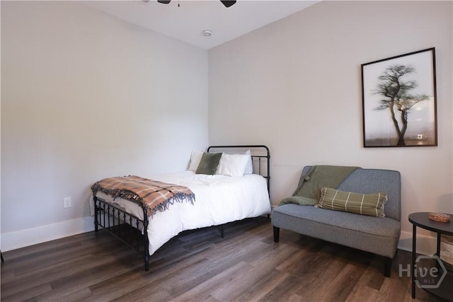 2301 Alaska St, Savannah, GA 31404 - bedroom with wood finished floors and a ceiling fan