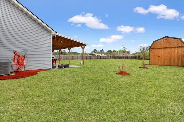 4 Broken Bit Rd, Ellabell, GA 31308 - view of yard featuring an outbuilding, a patio area, and a barn