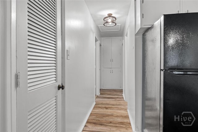 8519 Cresthill Ave, Savannah, GA 31406 - corridor featuring light wood finished floors
