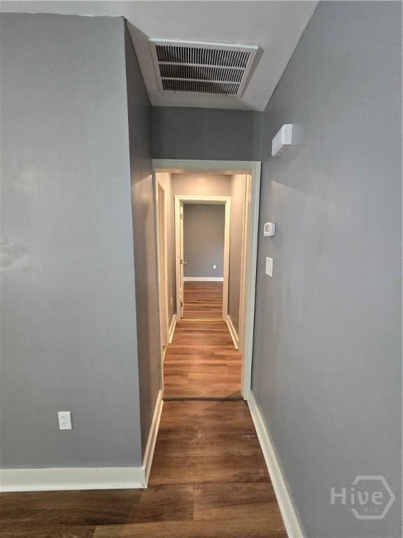1922 Fenwick Ave, Savannah, GA 31405 - corridor with dark wood finished floors and baseboards