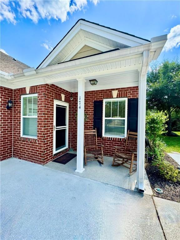 174 Regency Cir, Pooler, GA 31322 - view of covered porch