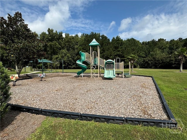174 Regency Cir, Pooler, GA 31322 - community play area with a yard