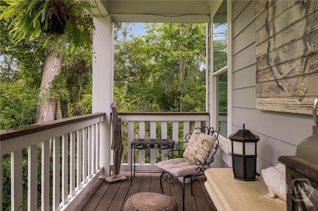 122 N St, Savannah, GA 31410 - view of porch