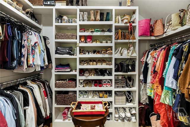 122 N St, Savannah, GA 31410 - view of spacious closet