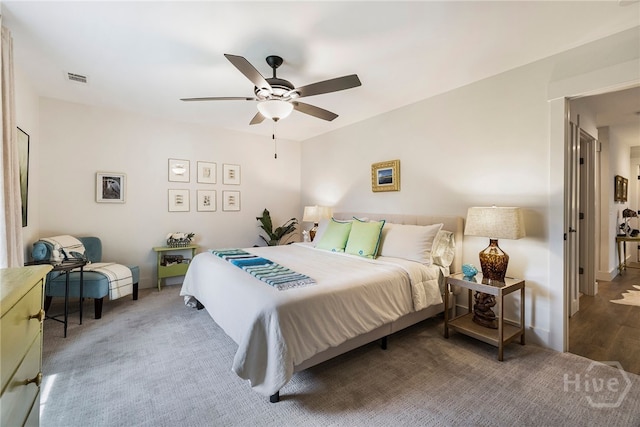 122 N St, Savannah, GA 31410 - carpeted bedroom with ceiling fan