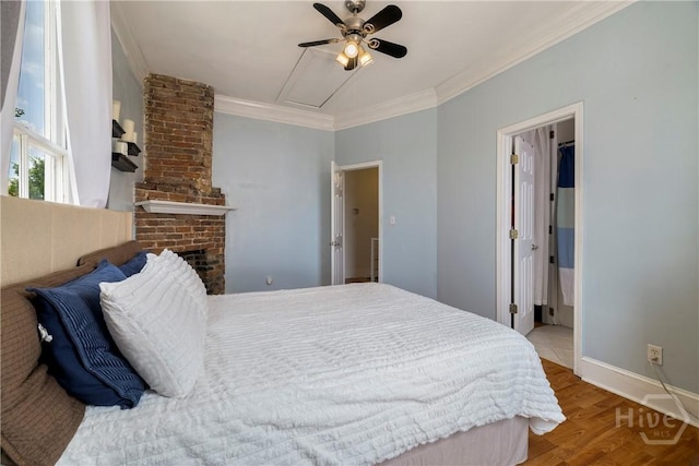 1402 Jefferson St, Savannah, GA 31401 - bedroom featuring ornamental molding, baseboards, wood finished floors, and ceiling fan