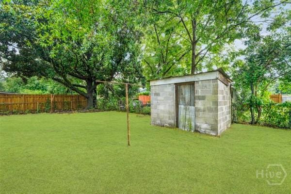 1817 Lloyd St, Savannah, GA 31405 - fenced backyard with a shed