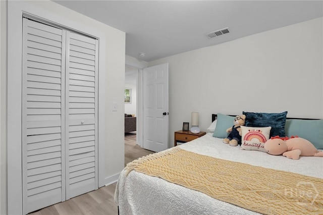 1220 E 69th St, Savannah, GA 31404 - bedroom with light wood-style floors