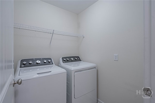 452 Keller Rd, Rincon, GA 31326 - laundry area featuring washing machine and dryer