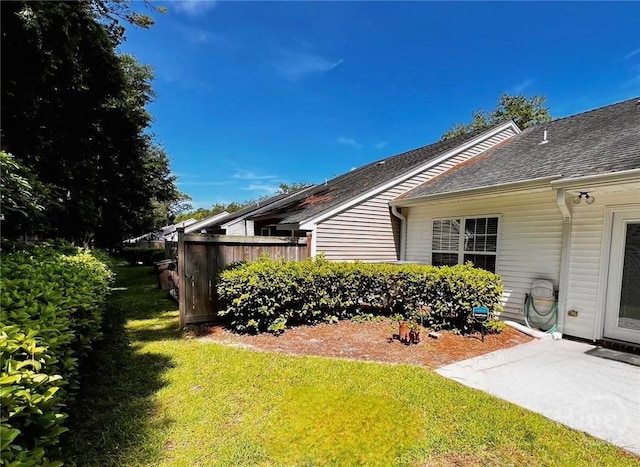 122 River Pointe Dr, Savannah, GA 31410 - view of yard featuring a patio