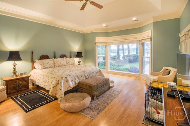 39 Grand Lake Cir, Savannah, GA 31405 - bedroom with crown molding, wood finished floors, a raised ceiling, a ceiling fan, and recessed lighting