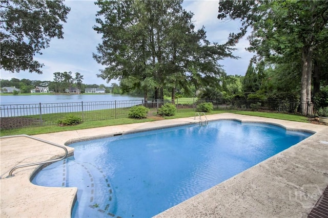39 Grand Lake Cir, Savannah, GA 31405 - view of pool featuring a water view