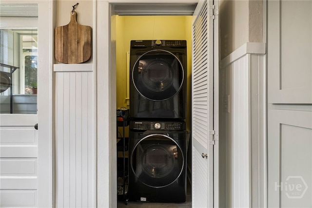 316 E 51st St, Savannah, GA 31405 - washroom with stacked washer and clothes dryer