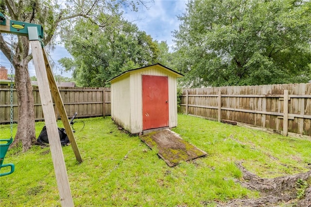 41 Barrington Cir, Savannah, GA 31419 - fenced backyard with a storage unit