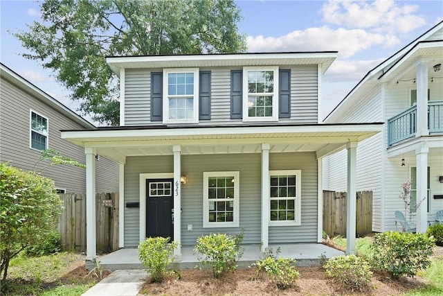 623 E Henry St, Savannah, GA 31401 - view of front of home featuring a porch