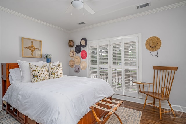 3 Franklin Creek Rd S, Savannah, GA 31411 - bedroom with ornamental molding, wood finished floors, multiple windows, and ceiling fan