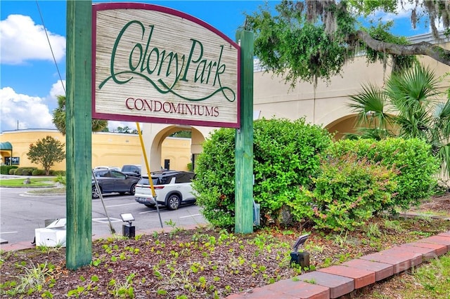 25 Colony Park Dr, Savannah, GA 31406 - community sign featuring uncovered parking