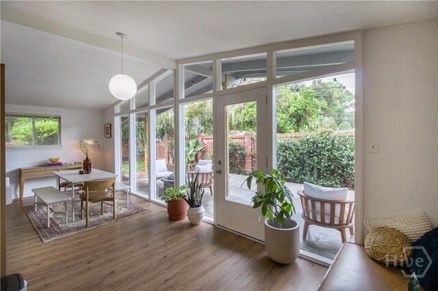 320 Windsor Rd, Savannah, GA 31419 - view of sunroom