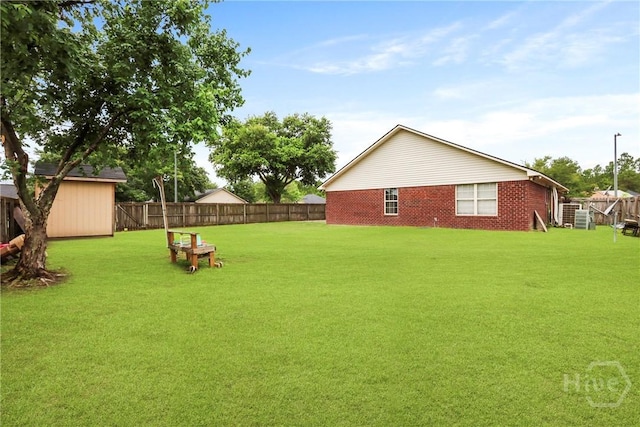 316 Clairemore Cir, Hinesville, GA 31313 - view of fenced backyard