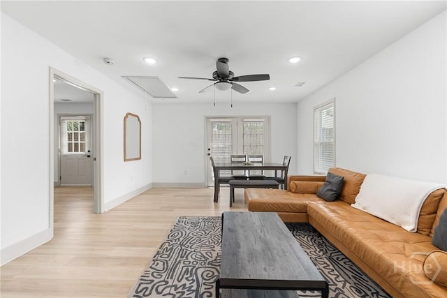 911 Hamilton Ct, Savannah, GA 31401 - living room with attic access, a ceiling fan, light wood-style flooring, and recessed lighting