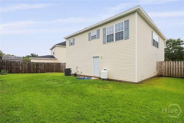 15 Springwater Dr, Port Wentworth, GA 31407 - rear view of property with a fenced backyard