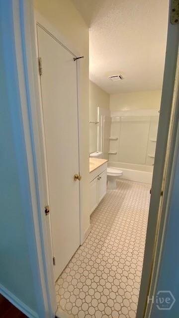 401 N Cromwell Rd Unit G1, Savannah, GA 31410 - bathroom featuring vanity and shower / bath combination