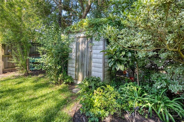 531 E 31st St, Savannah, GA 31401 - view of outdoor structure