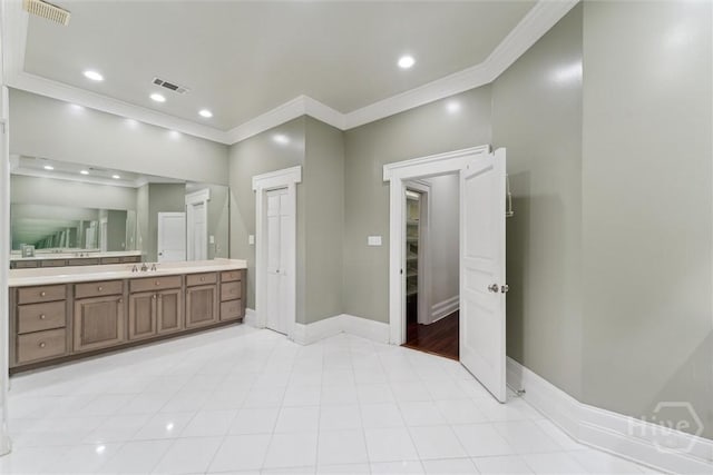 45 Shore Rd, Savannah, GA 31419 - bathroom featuring vanity, crown molding, a closet, and recessed lighting
