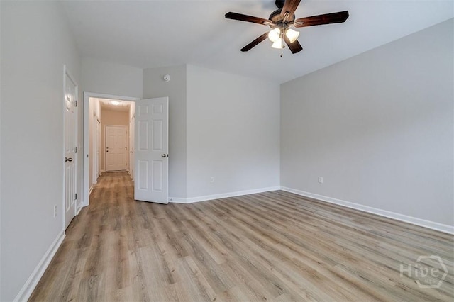 7 Hartland Ct, Savannah, GA 31407 - unfurnished room featuring light wood-style floors and a ceiling fan