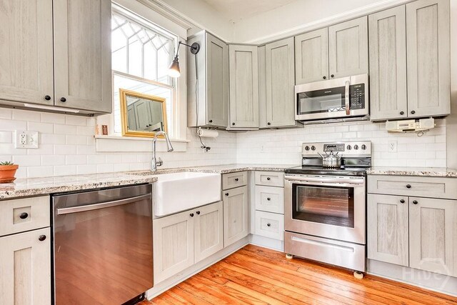 301 W 32nd St, Savannah, GA 31401